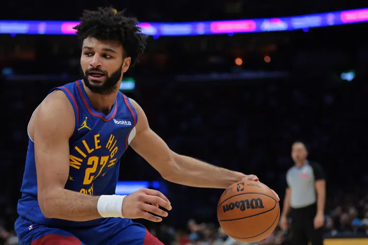 爱游戏-穆雷连续十二场比赛得分超过夺冠，瑞士队不断突破！