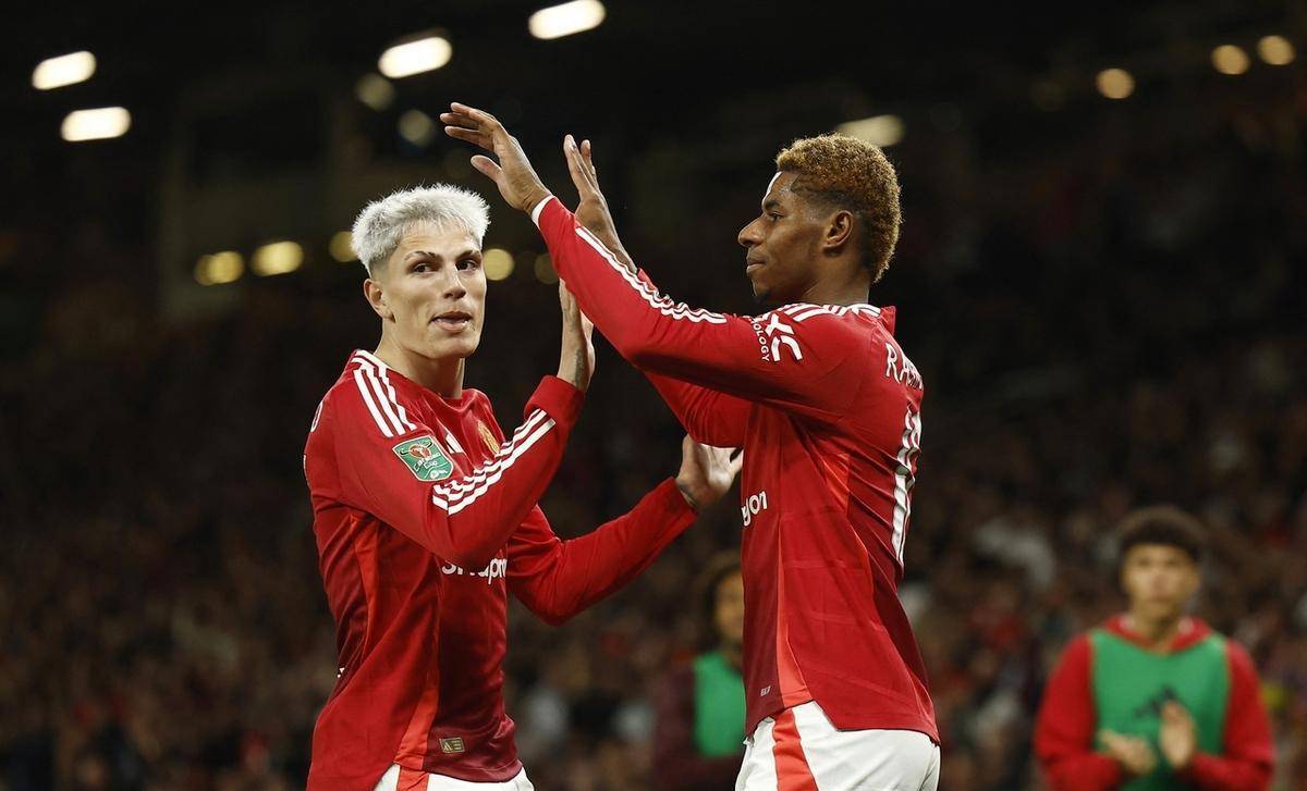 爱游戏体育-TheShy迎来七赛季出色发挥，日本队观众热烈欢呼！