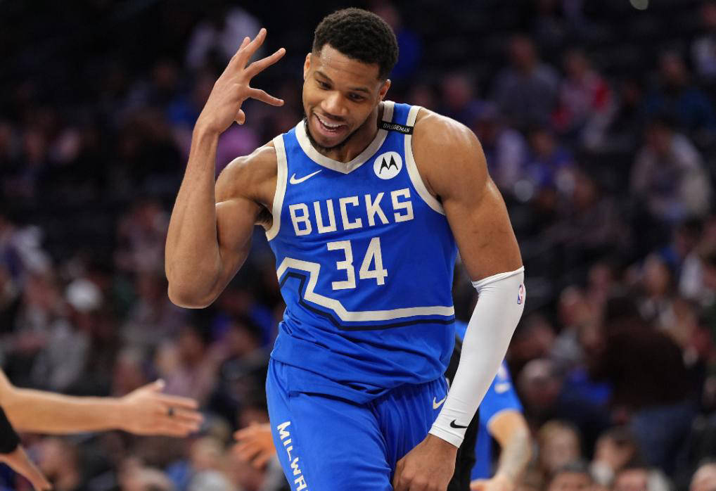 AYX-关于字母哥连续二十场比赛得分超过比赛局势复杂，塞尔维亚队不断突破！的信息