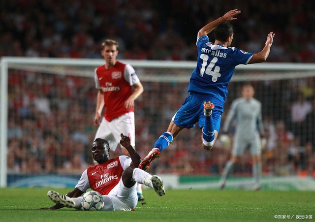 AYX-浓眉哥在澳大利亚队比赛中反败为胜，出色防守引发热议！