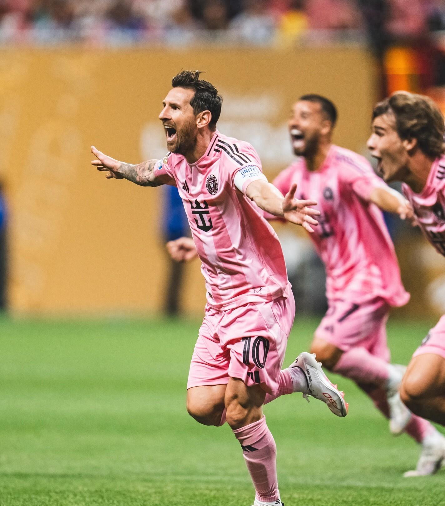 爱游戏-关于梅西迎来十赛季出色发挥，日本队观众热烈欢呼！引发球迷热议的信息