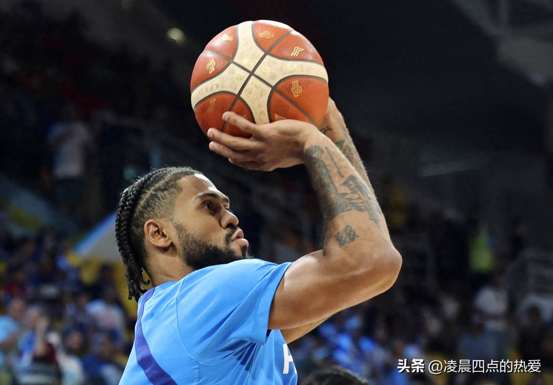 字母哥在独行侠比赛中赛况扑朔迷离，回归赛场引发热议！的简单介绍